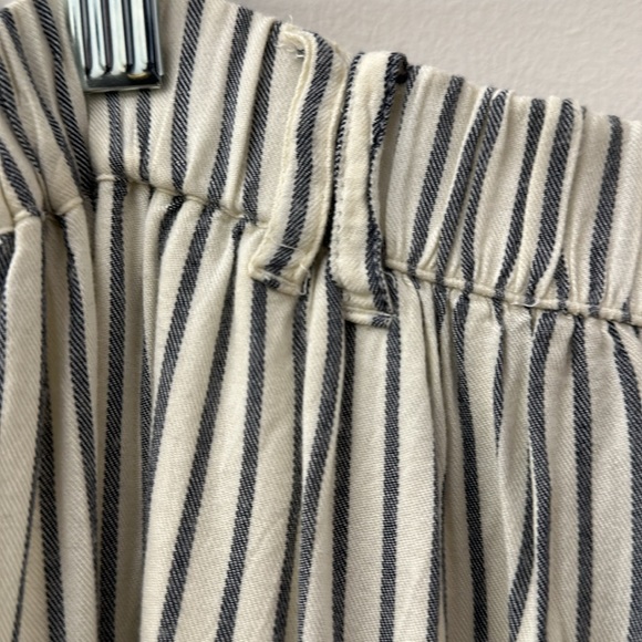 American Eagle Outfitters Black Striped High Waist Wide Leg Pants Women’s Medium - Picture 4 of 10